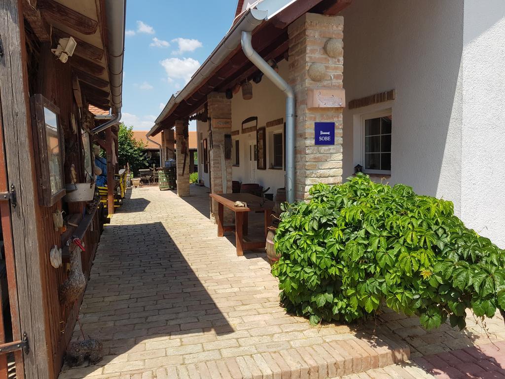 B&B Majhen Kopacevo Exterior photo